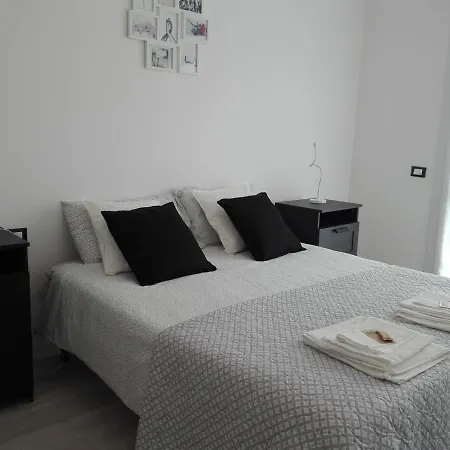 New House Venice Πανσιόν *